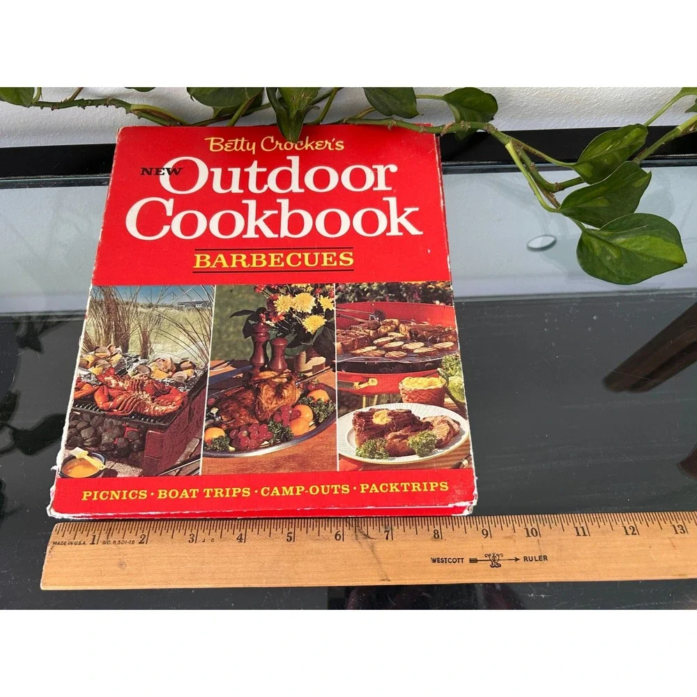 Betty Crocker New Outdoor Cookbook Barbecues Vintage Spiral Bound 1961 First Ed